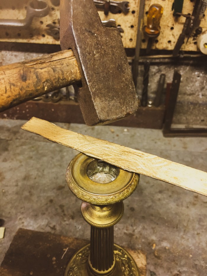 Candlestick almost straight bobèche