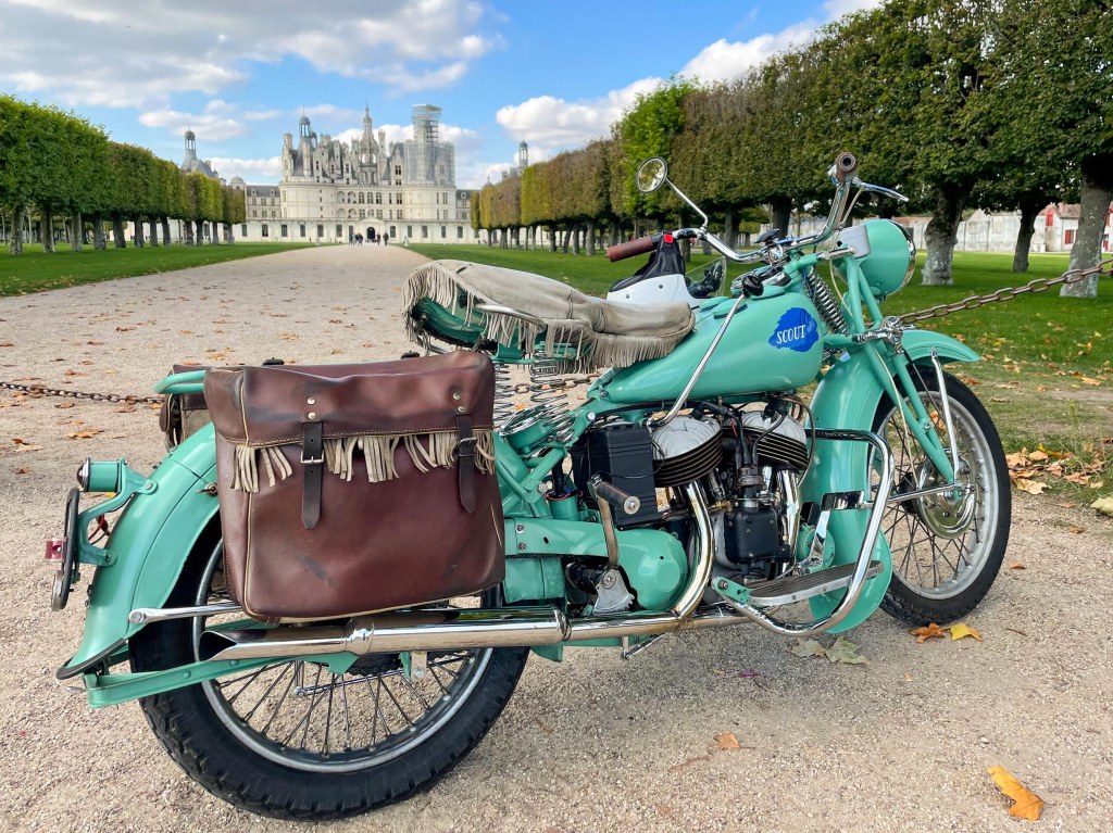 Minty in front of Chambord