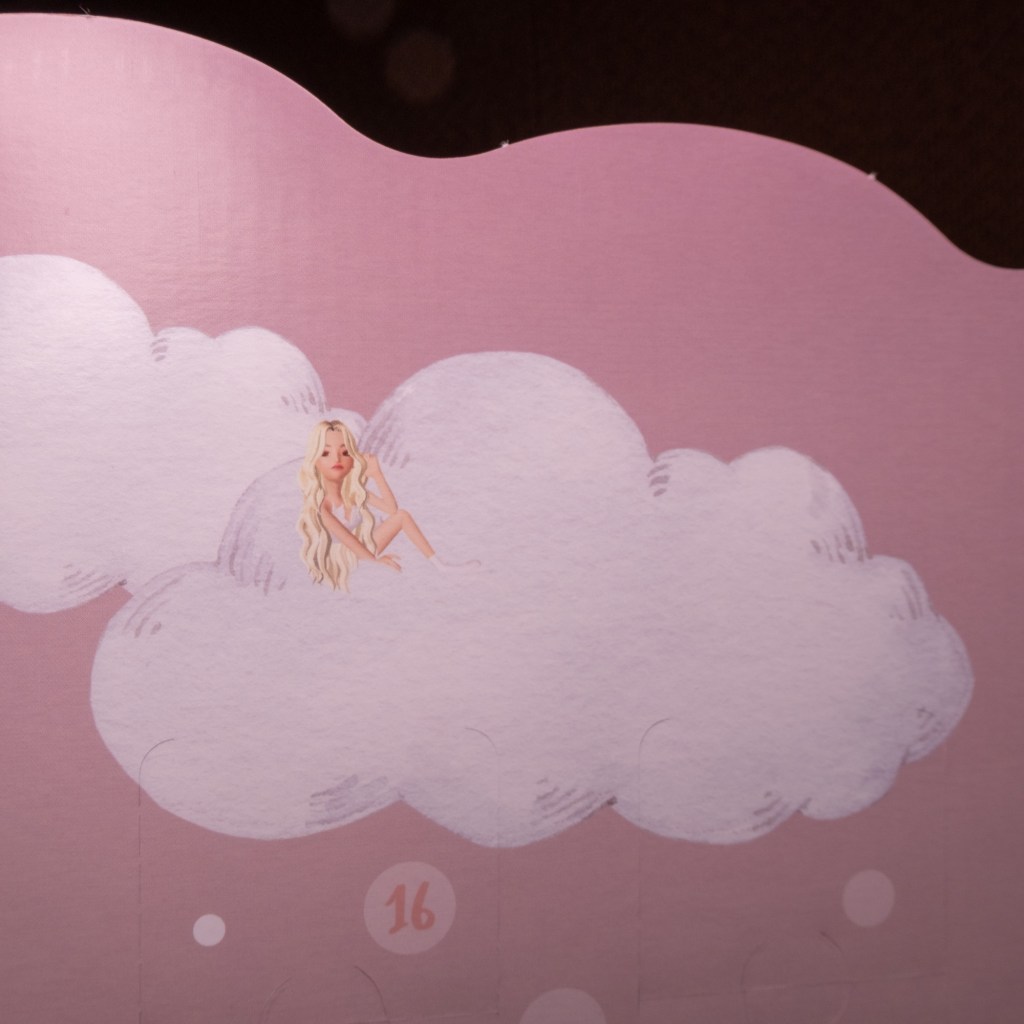 Pam Advent calendar - little Pam in the clouds