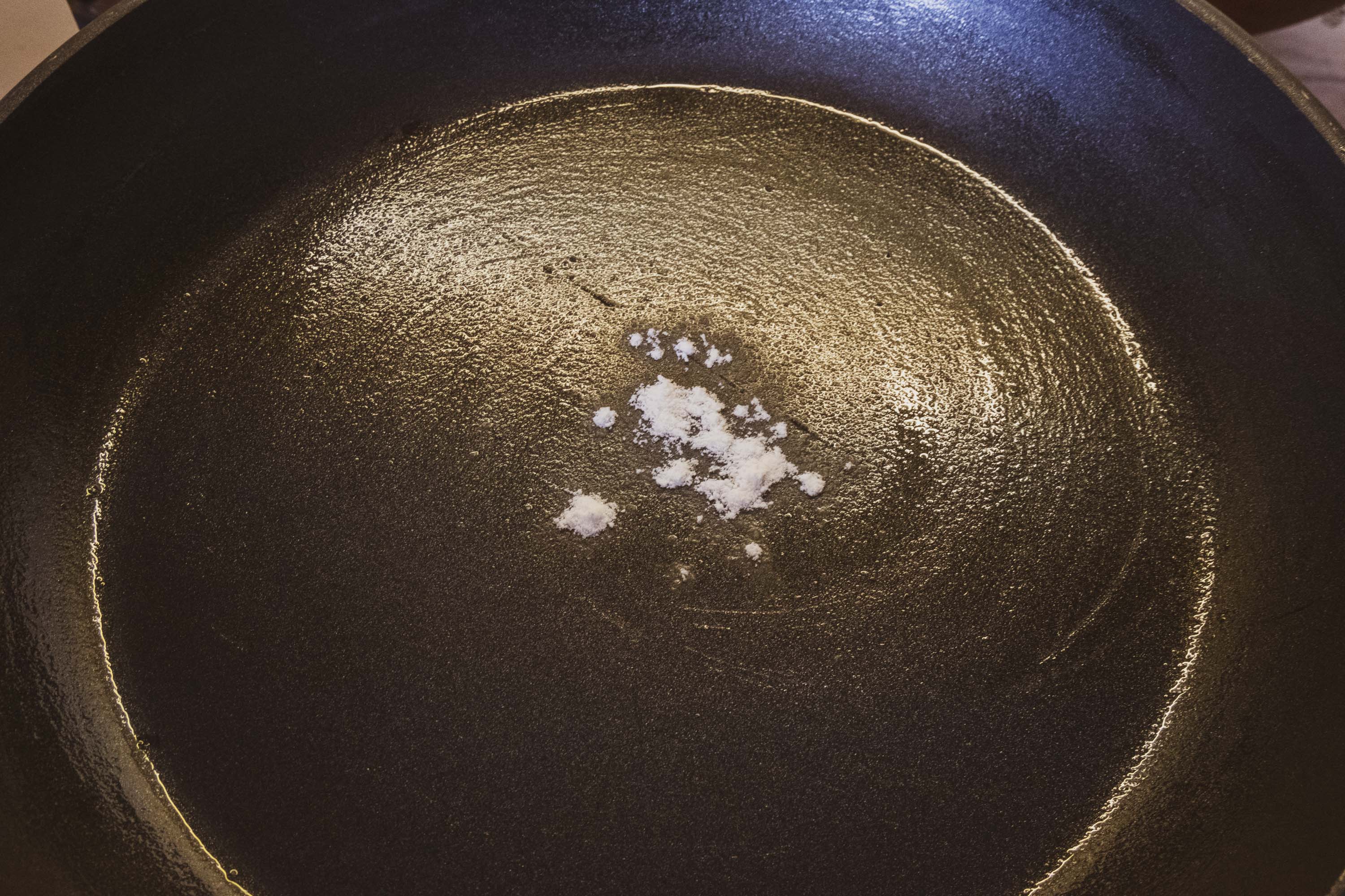 Oil and flour for a non sticky cake!