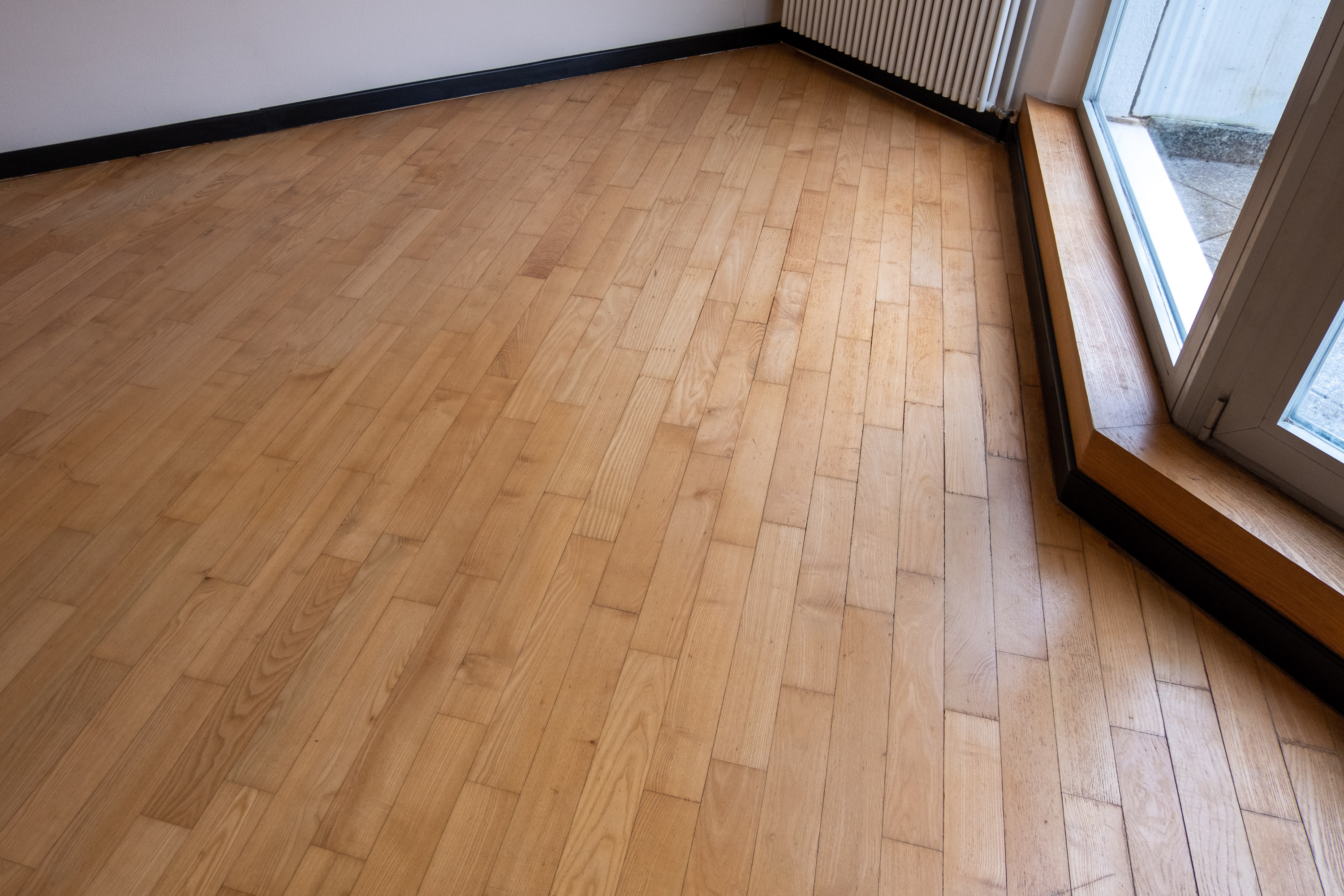 wooden floor - water damage renovation