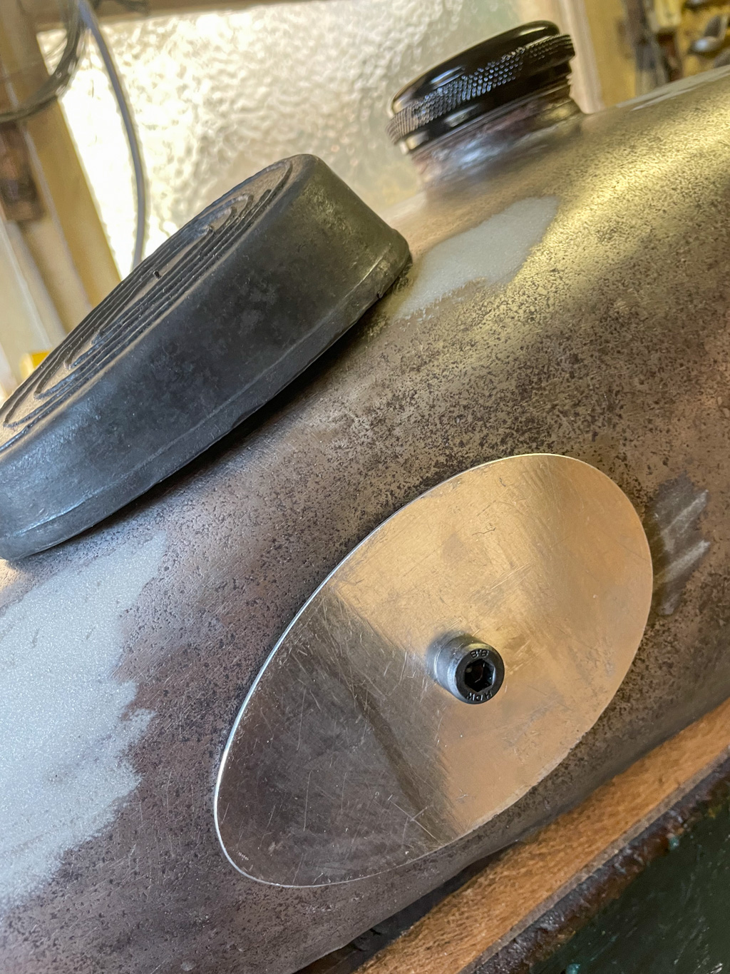 Peugeot knee protection